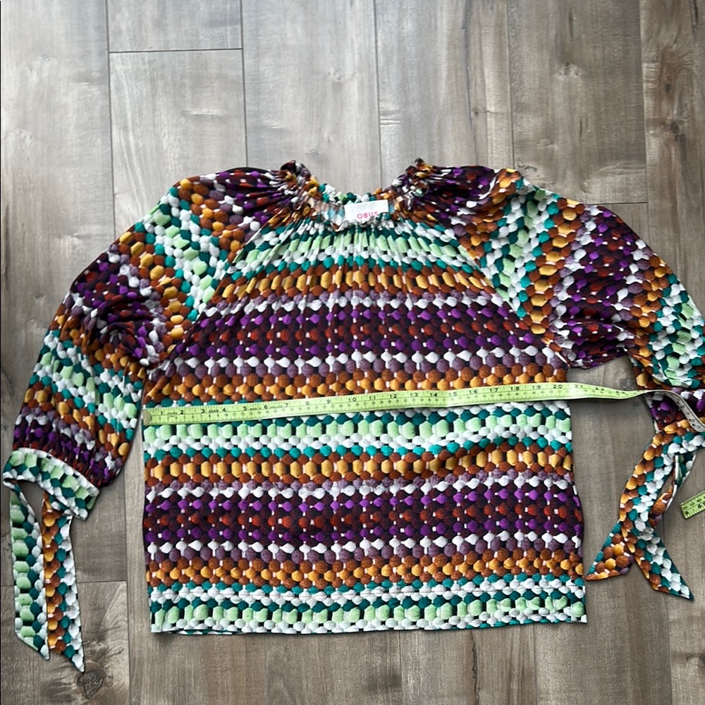 Colorful Geometric Patterned Blouse - Picture 6 of 11